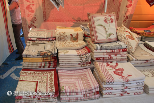 當?shù)厥袌黾徔椘放c針織品原料批發(fā)觀察