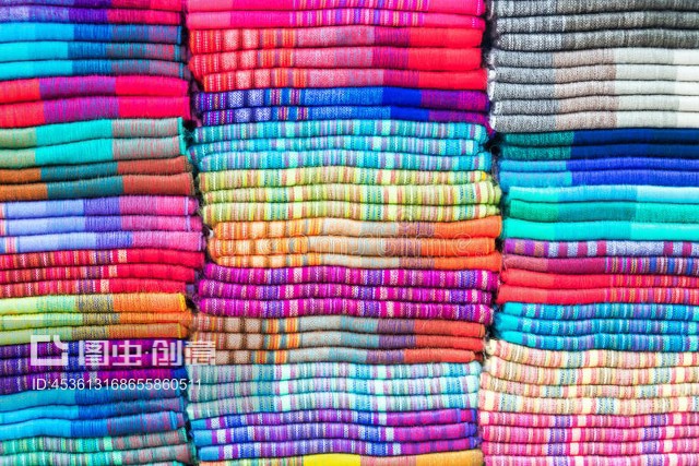 厄瓜多爾奧塔瓦洛的紡織品 傳統(tǒng)與市場的完美交融